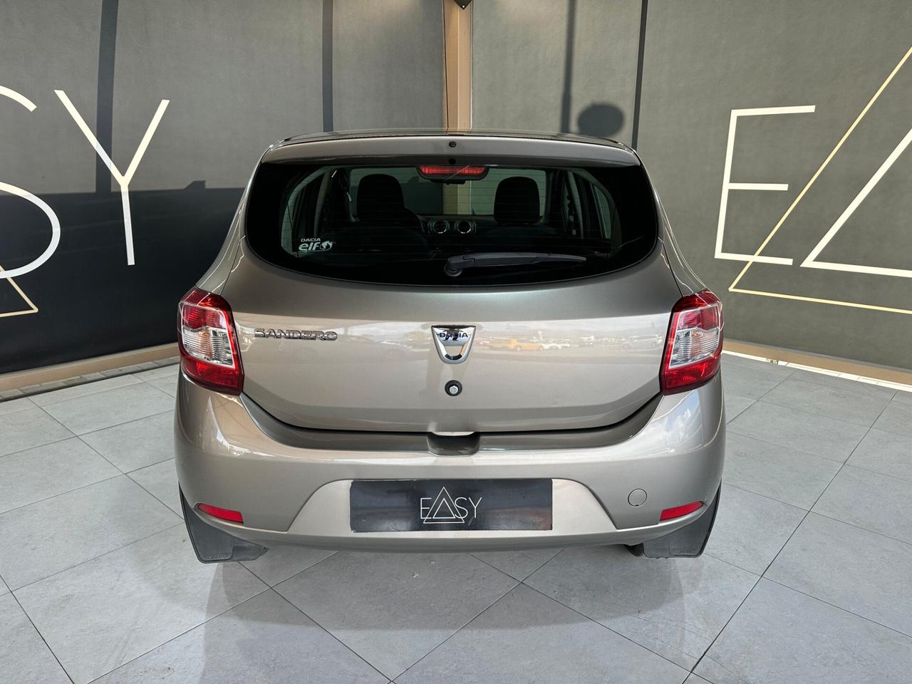 Dacia Sandero 1.2 Laureate Gpl 75cv