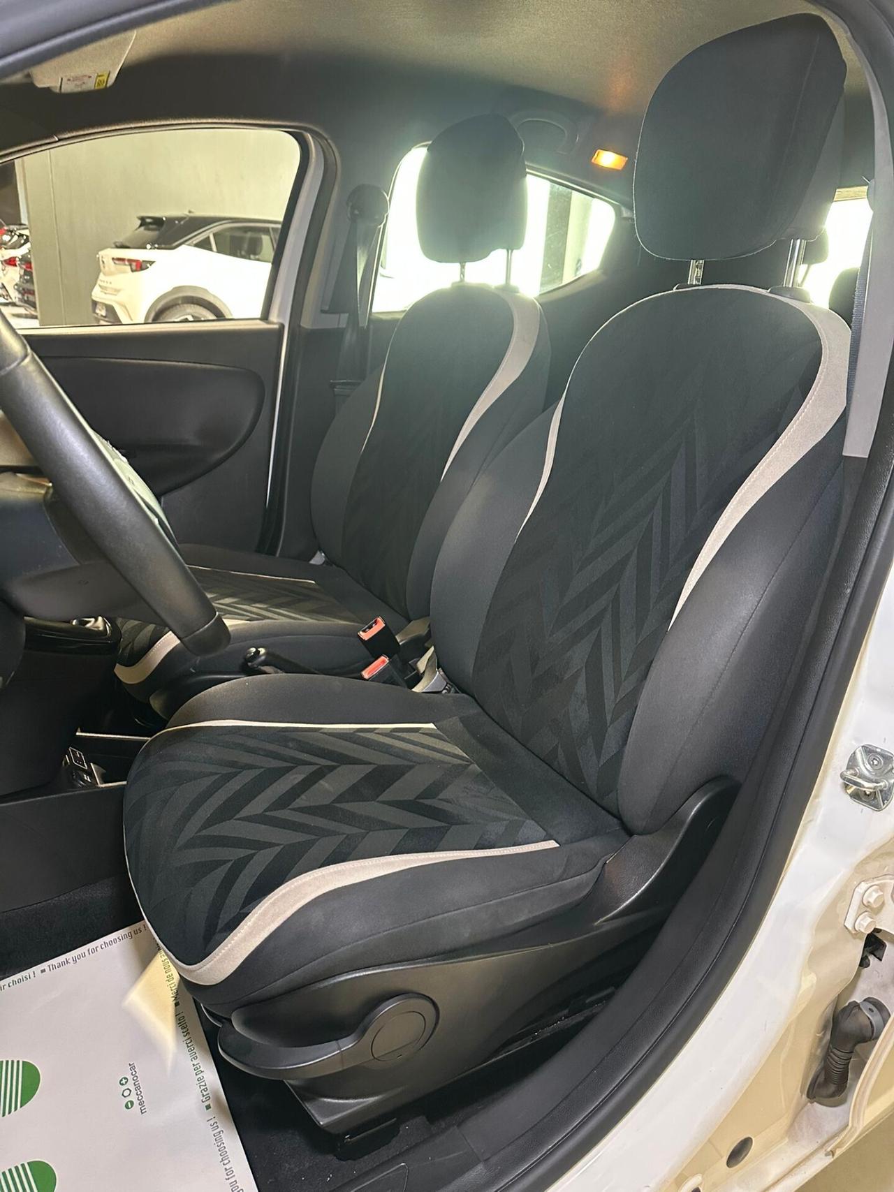 Lancia Ypsilon 1.2 69 CV 5 porte Gold (PER NEOPATENTATI)