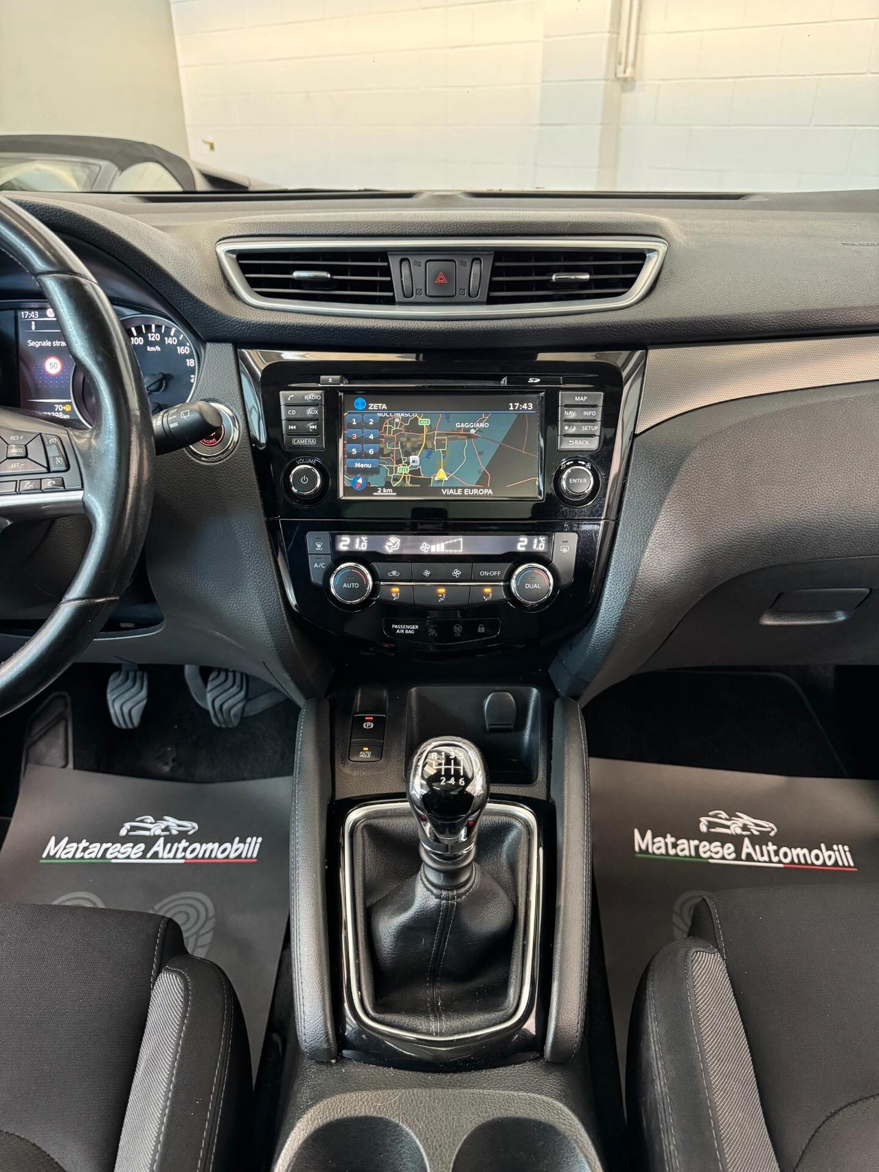 Nissan Qashqai 1.5cc 110cv dci Tetto panoramico OK Neopatentati
