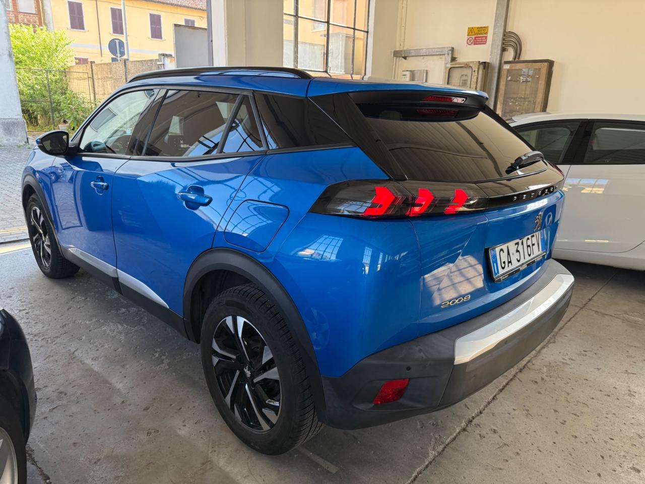 Peugeot 2008 PureTech 100 S&S Allure CINGHIA APPENA FATTA