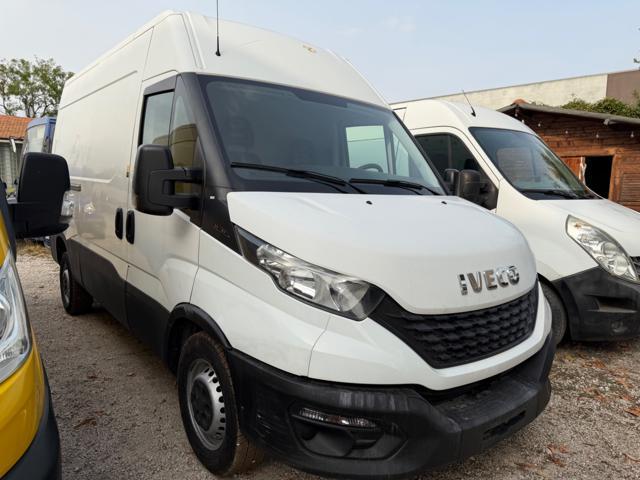 IVECO Daily 35S12V 2.3 HPT PM-SL-TA Furgone
