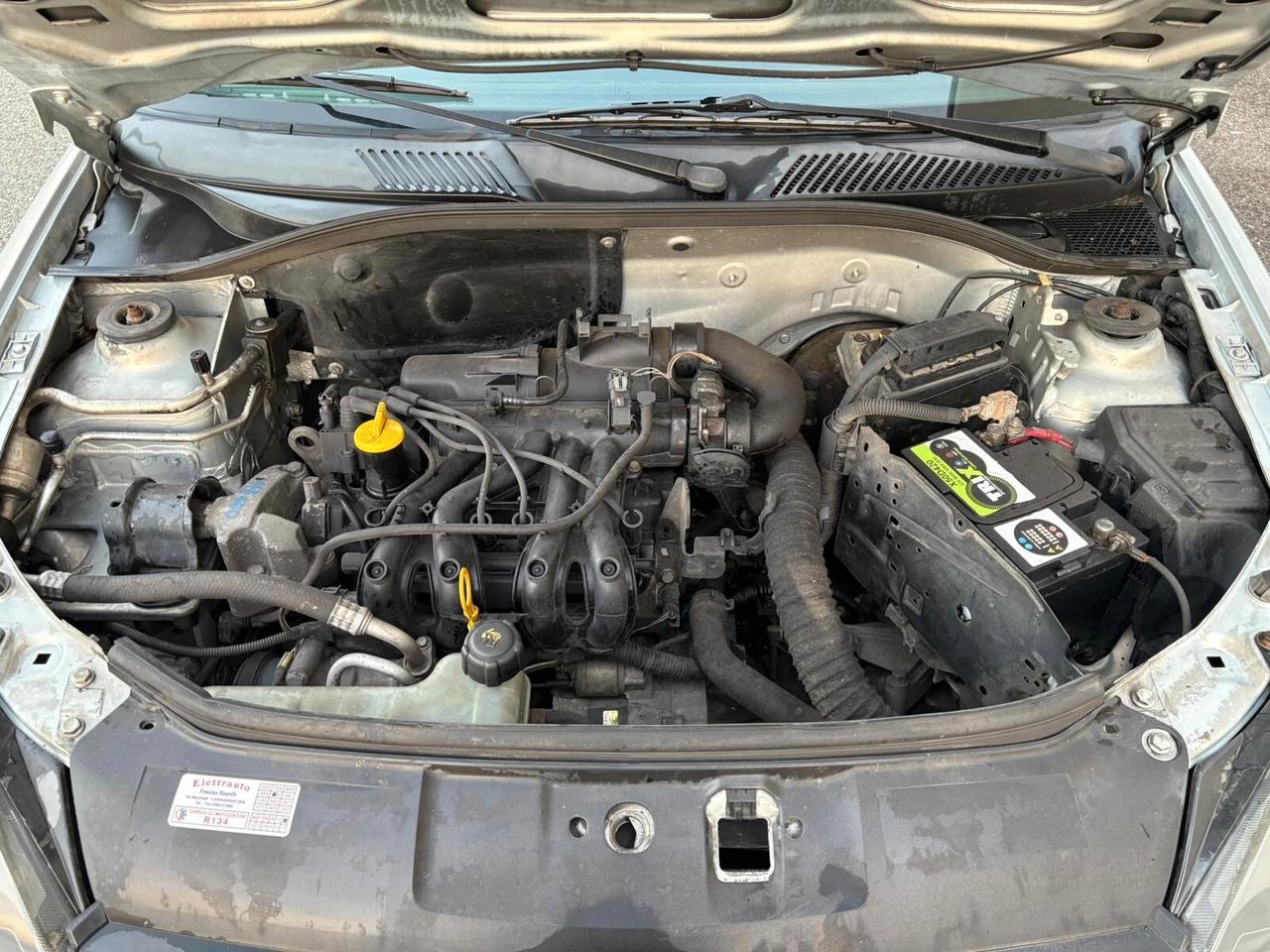 Renault Clio 1.2 16V 5 porte NEOPATENTATI