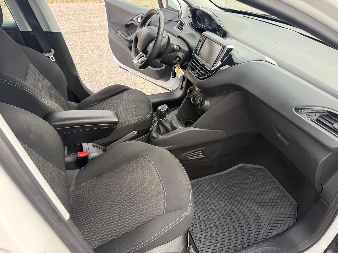 Peugeot 208 BlueHDi 75 5 porte Allure