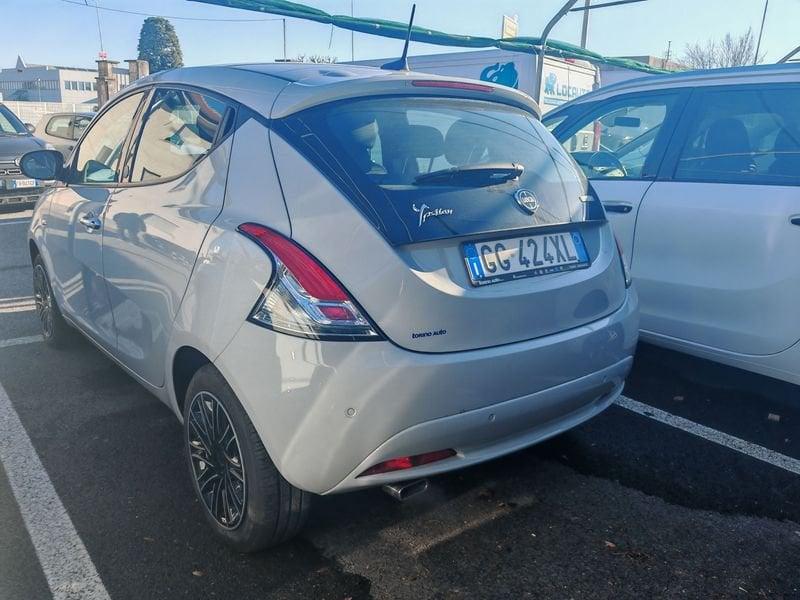 Lancia Ypsilon 1.0 FireFly 5 porte S&S Hybrid Gold