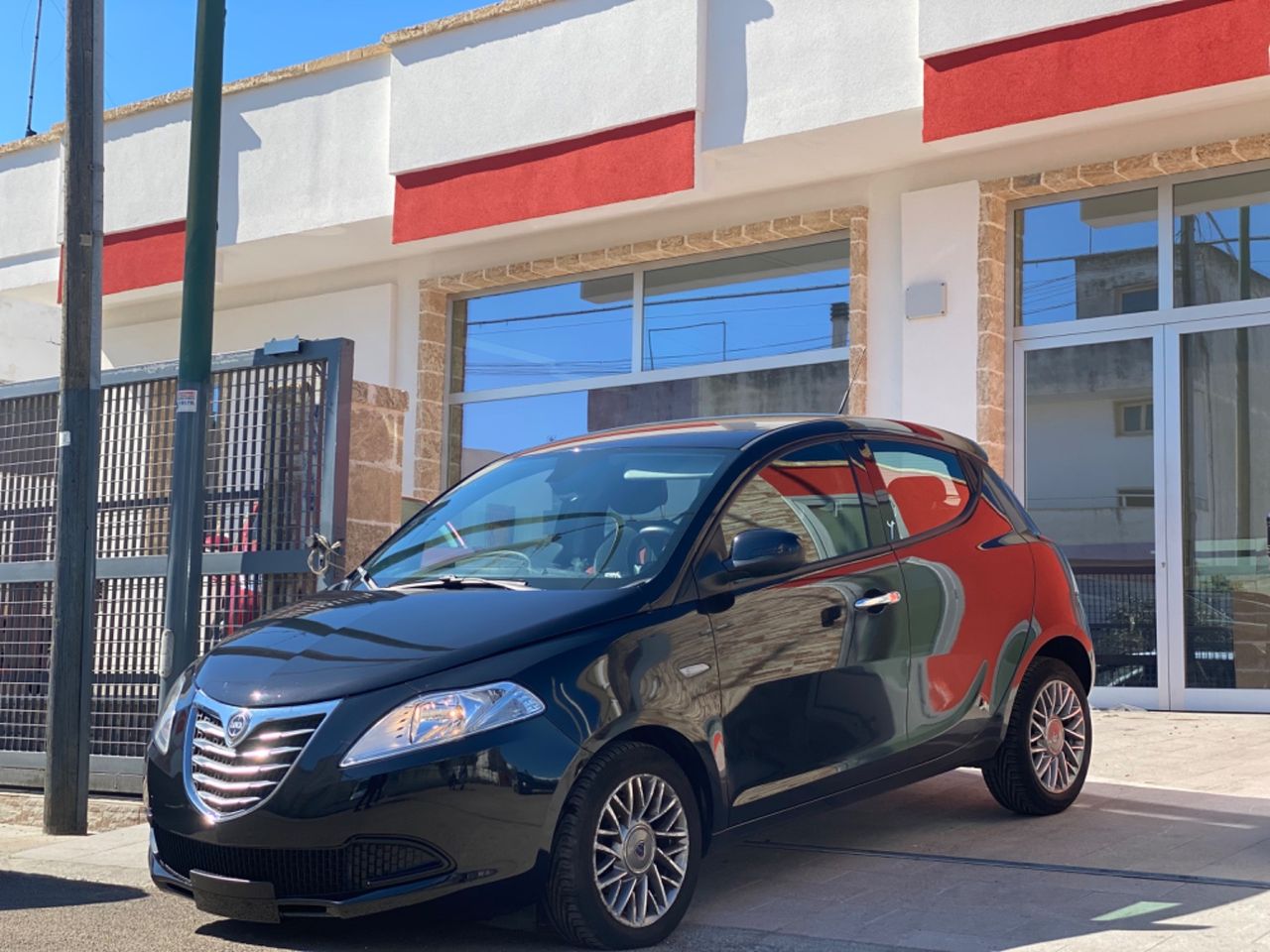 Lancia Ypsilon 1.2 69 CV -2012