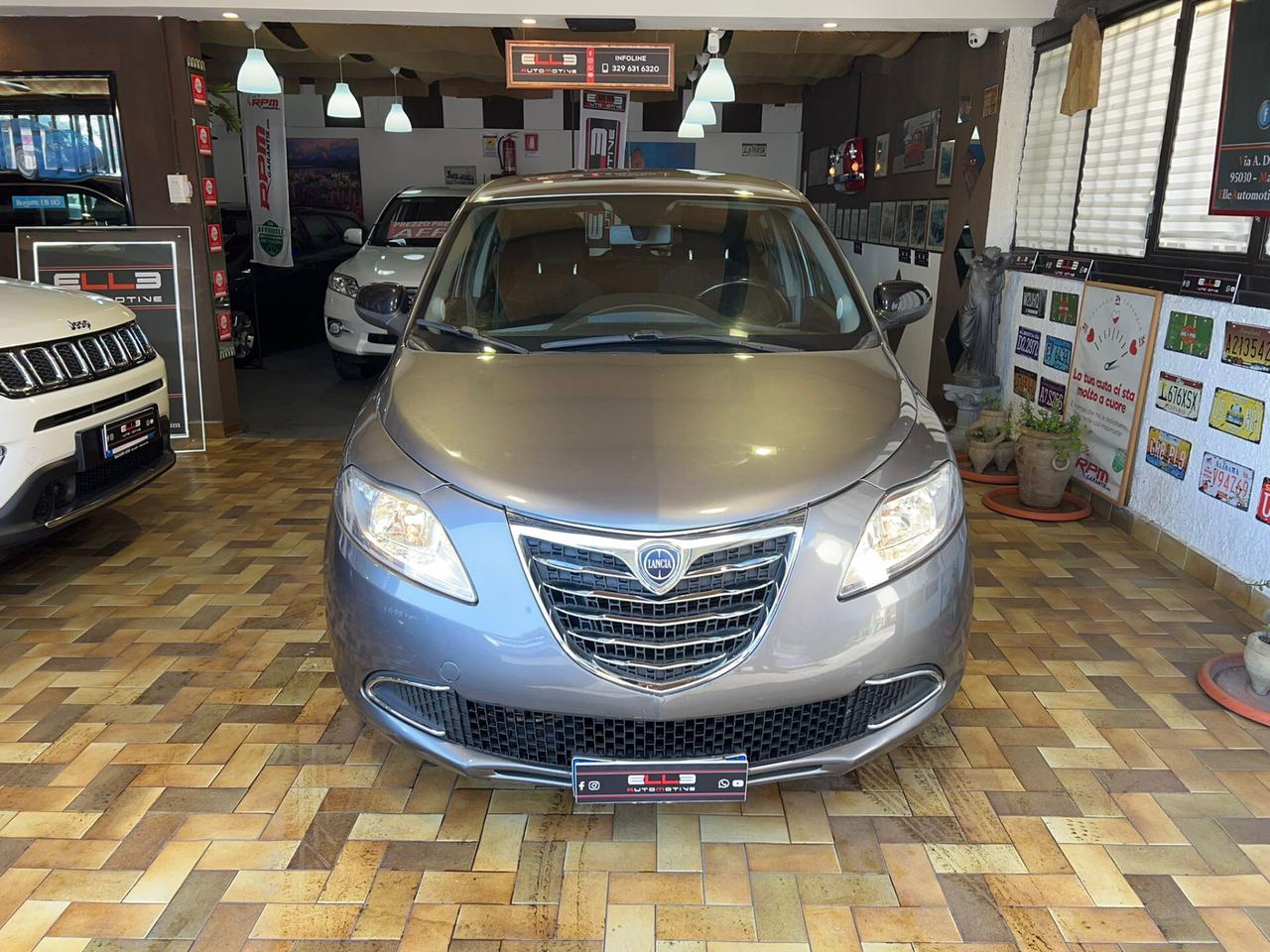 Lancia Ypsilon 1.2 69 CV 5 porte NEOPATENTATO