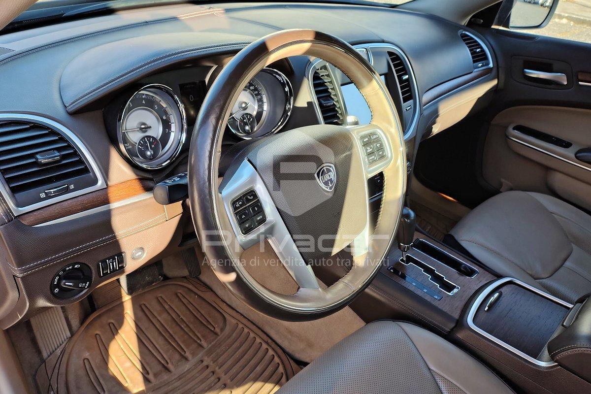 LANCIA Thema 3.0 V6 Multijet II 239 CV Platinum