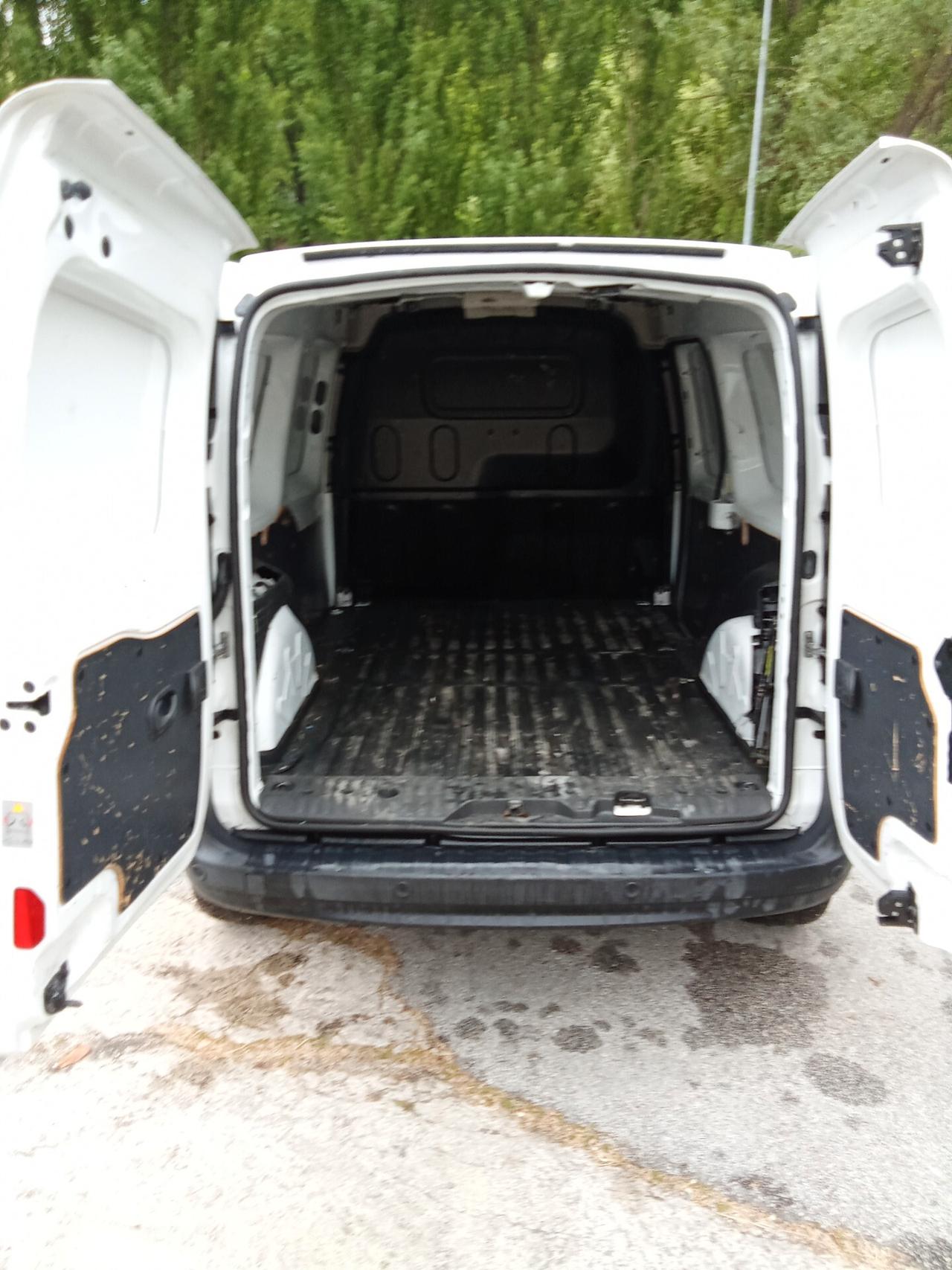 Renault Kangoo Blue dCi 95CV Maxi 020
