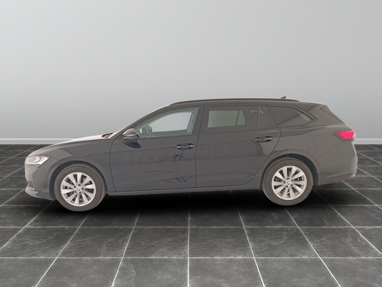 Skoda Superb wagon 2.0 tdi evo 150cv selection dsg