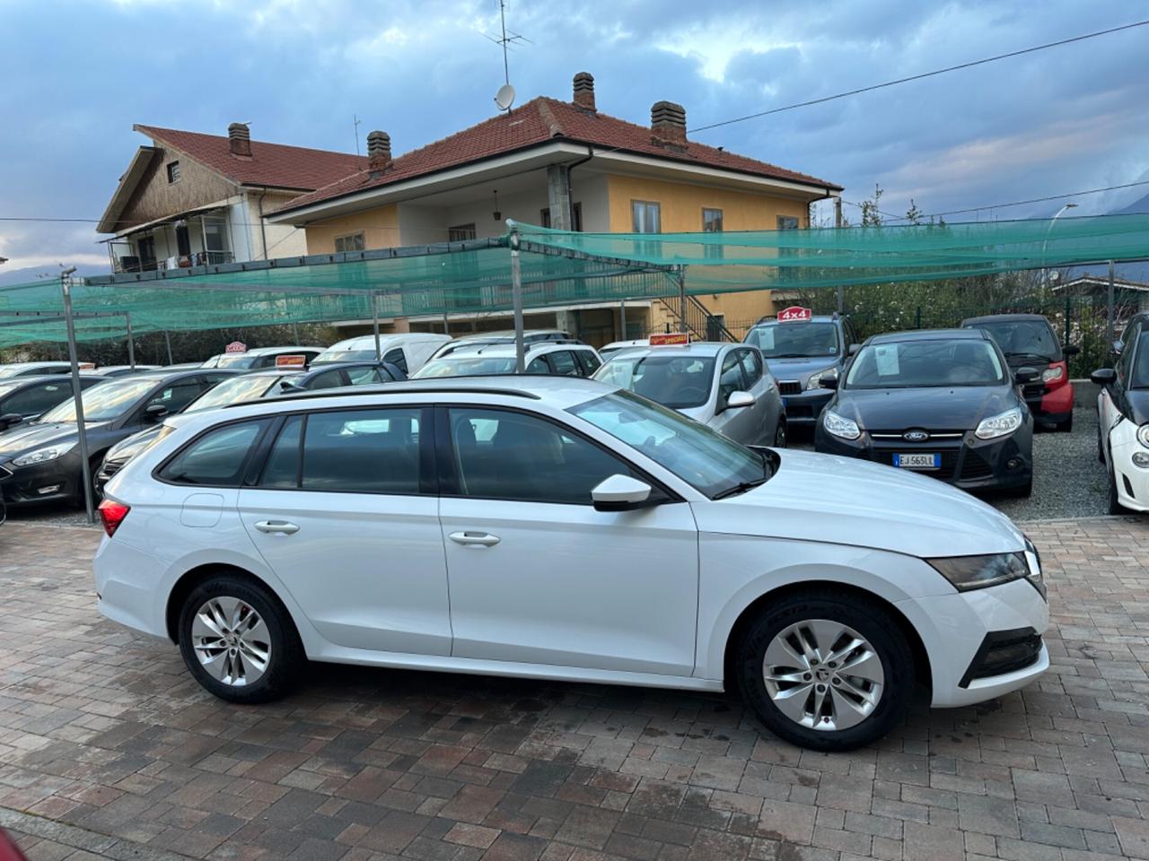 Skoda Octavia 1.0 e-TEC DSG Wagon Executive