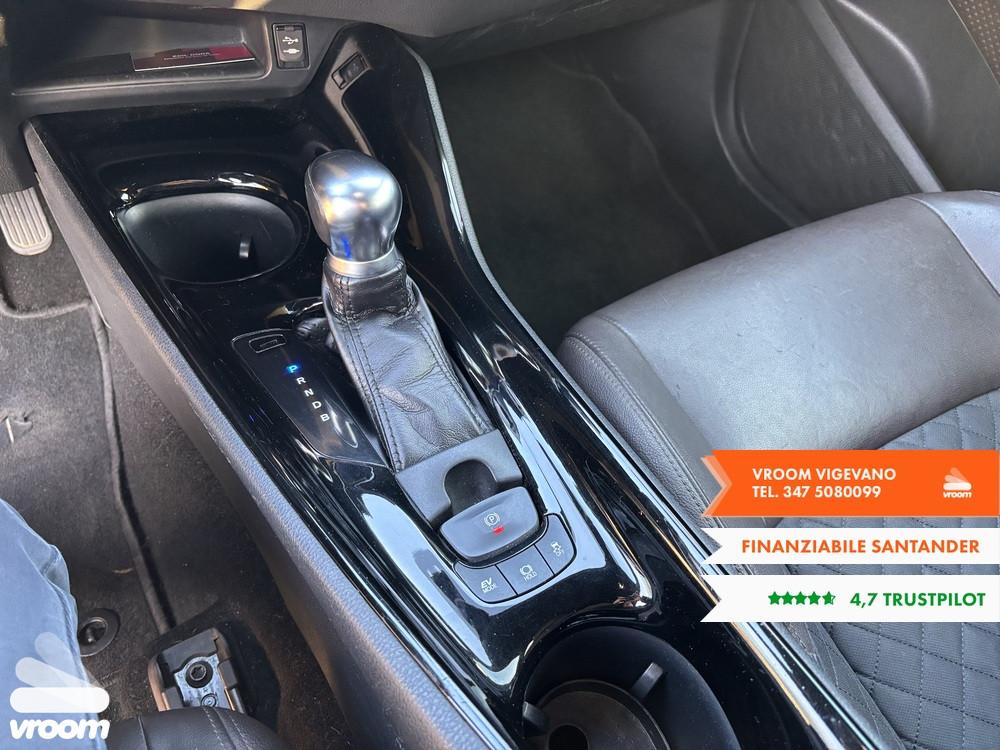 TOYOTA C-HR (2016-2023) C-HR 1.8 Hybrid E-CVT L...