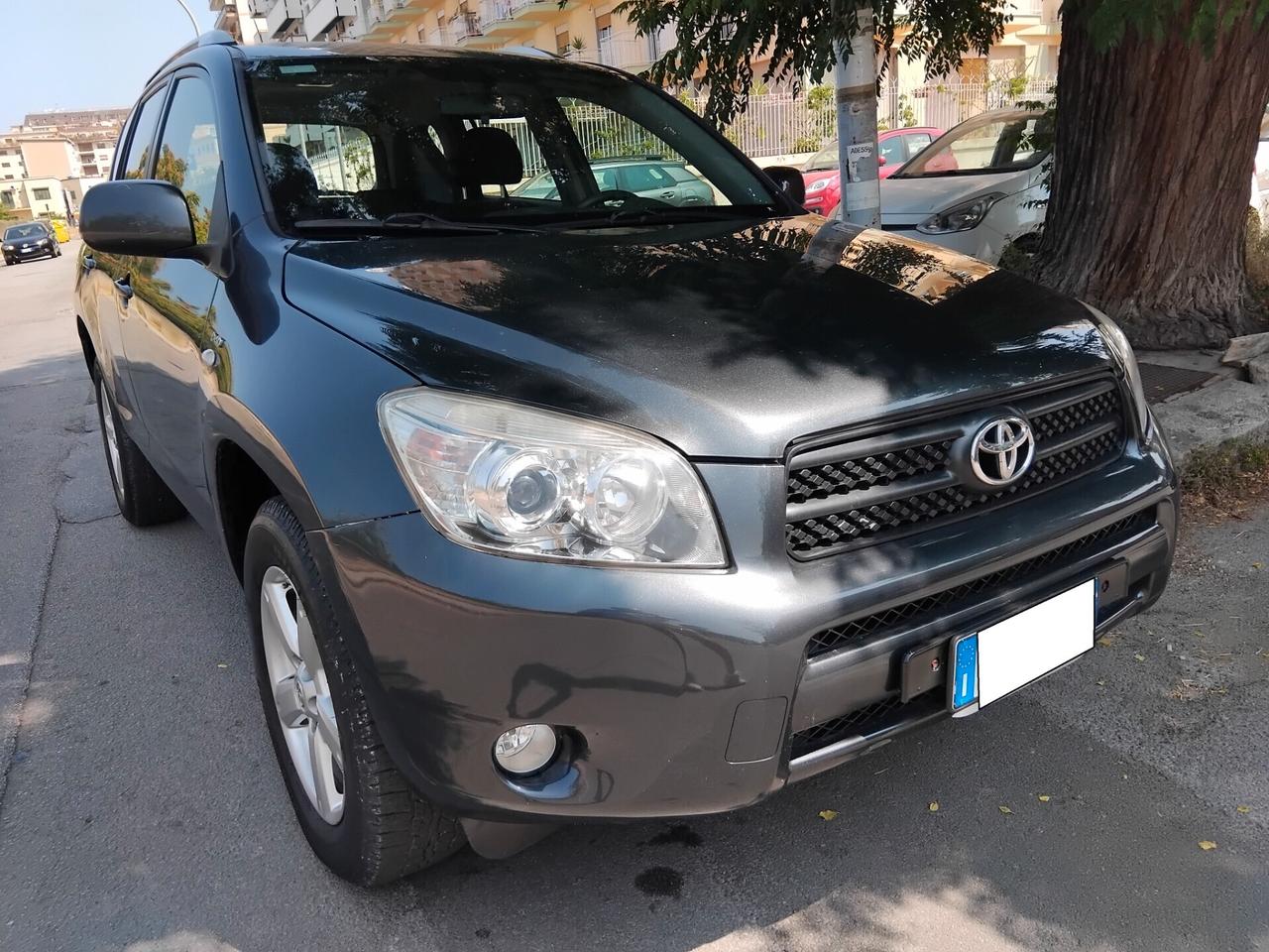 Toyota RAV 4 RAV4 2.2 D-4D 136 CV Luxury