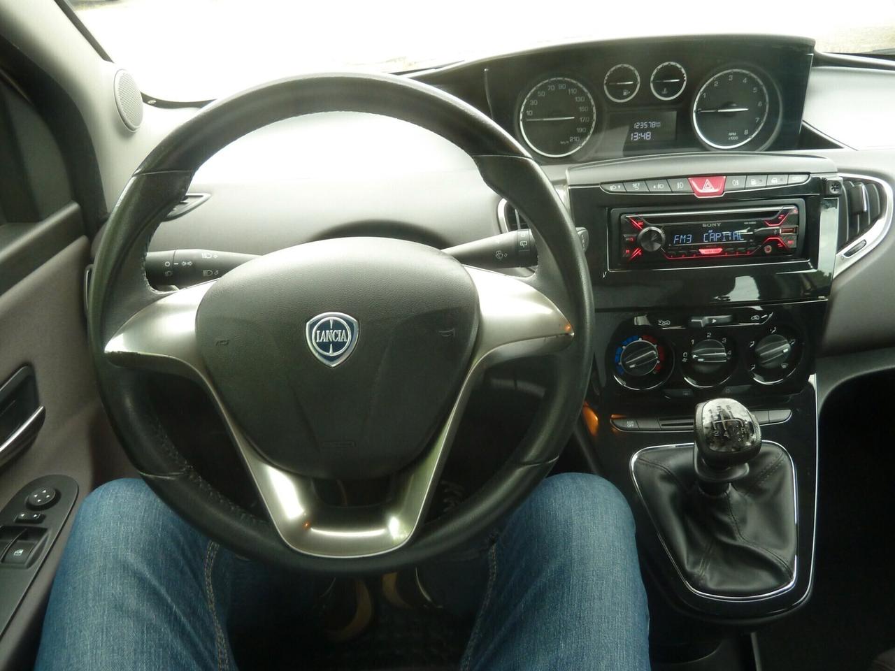 Lancia Ypsilon 1.2 69 CV 5p. GPL OK Neopatentati