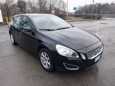 Volvo V60 D2 1.6 Summum