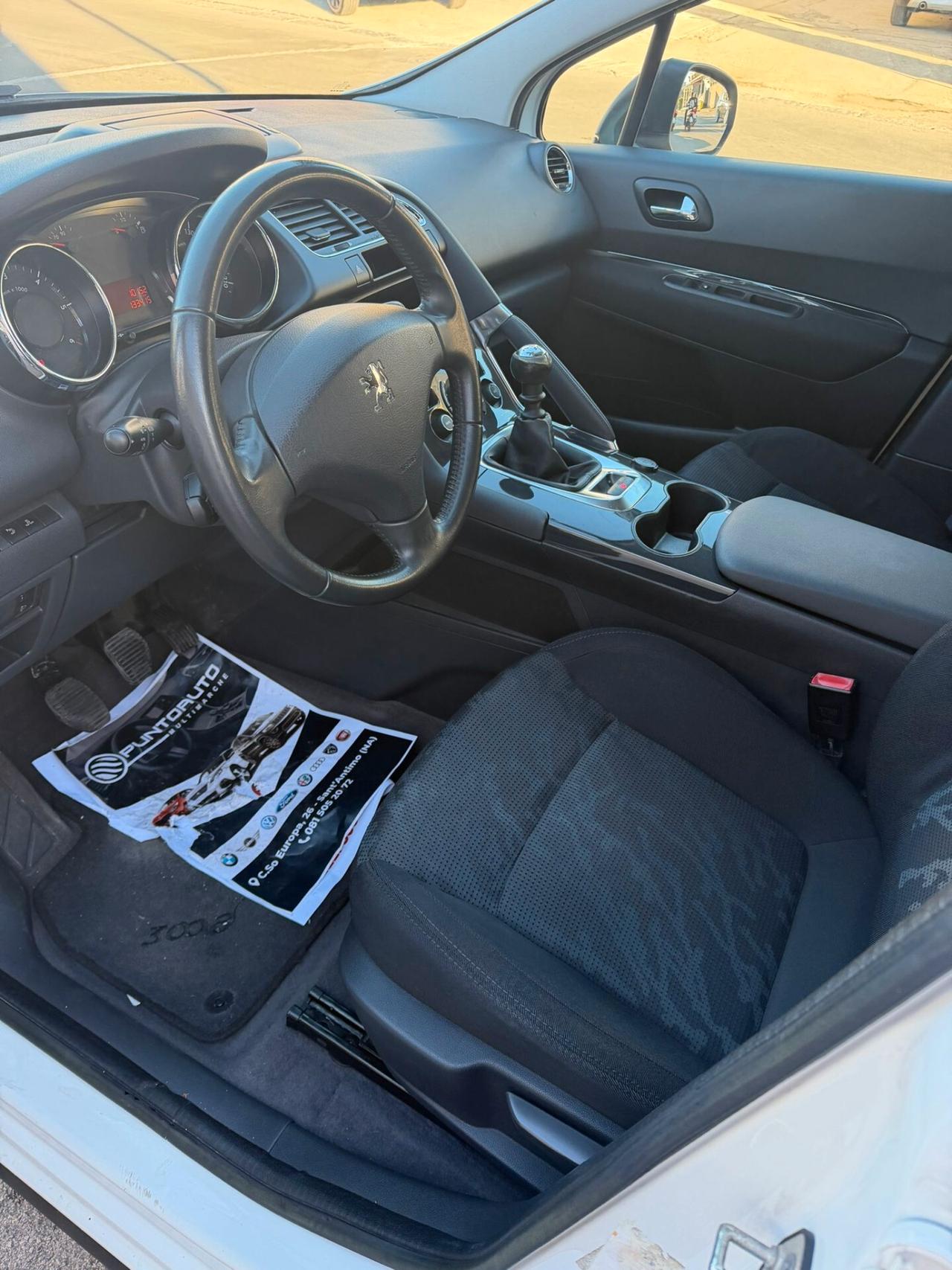 Peugeot 3008 1.6 HDi 112CV Business