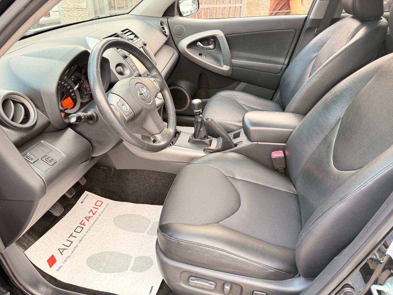 Toyota RAV 4 RAV4 Crossover 2.2 D-Cat 177 CV Luxury