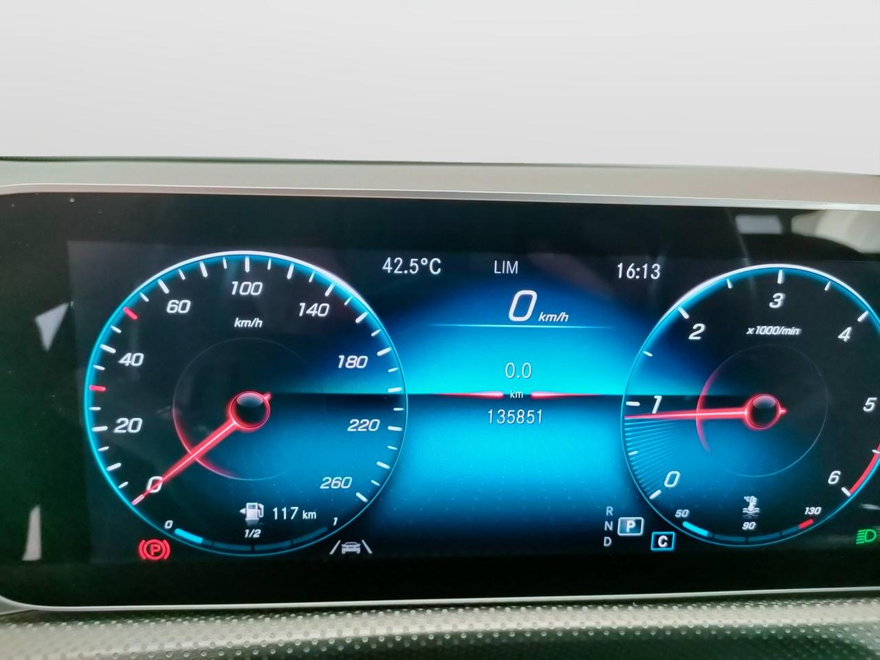 Mercedes-Benz Classe A - W177 2018 - A 180 d Sport auto
