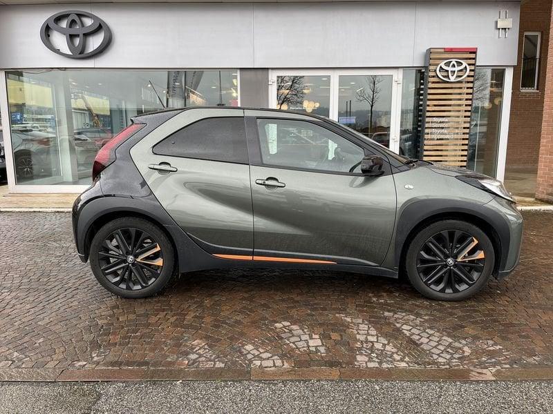 Toyota Aygo Connect 1.0 VVT-i 72 CV 5 porte x-clusiv