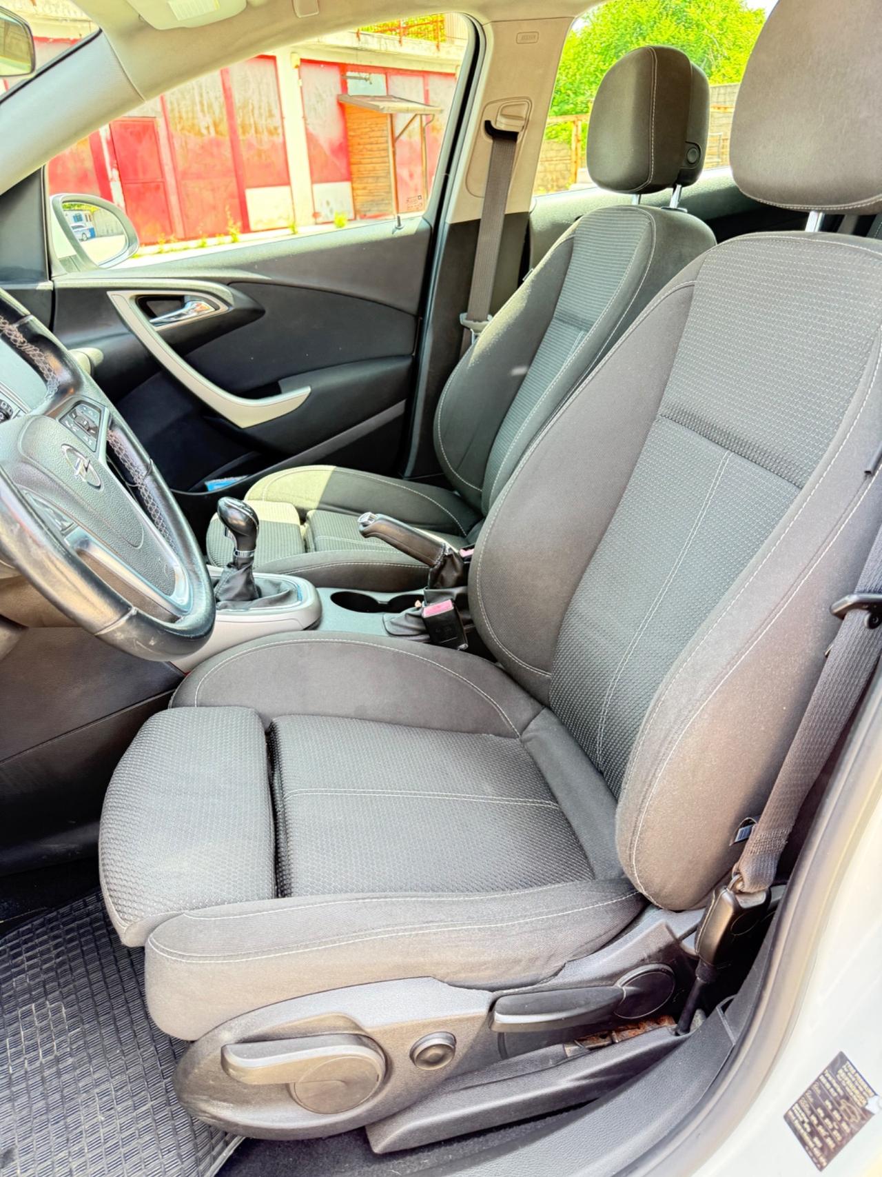 Opel Astra 1.7 CDTI 110CV 5 porte Cosmo