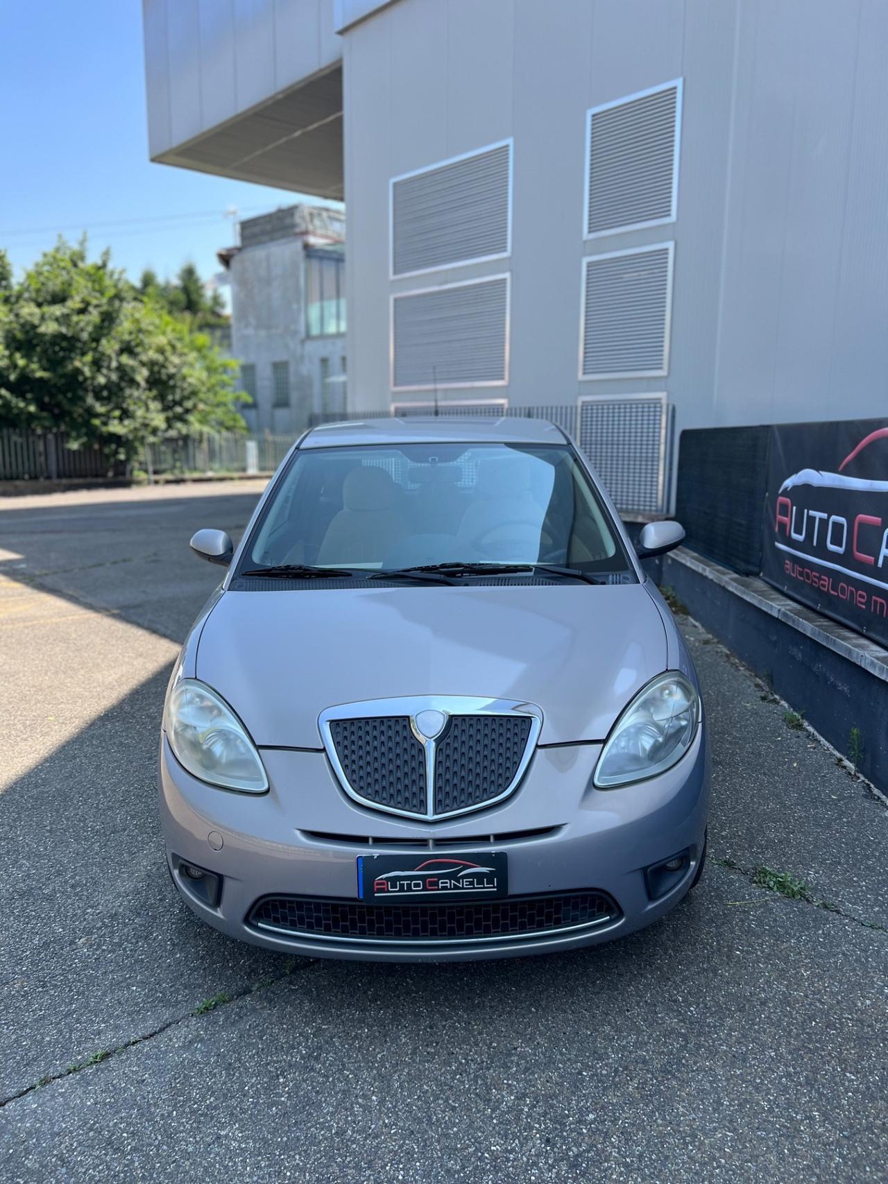 Lancia Ypsilon 1.2 b NEOPATENTATI OCCASIONE