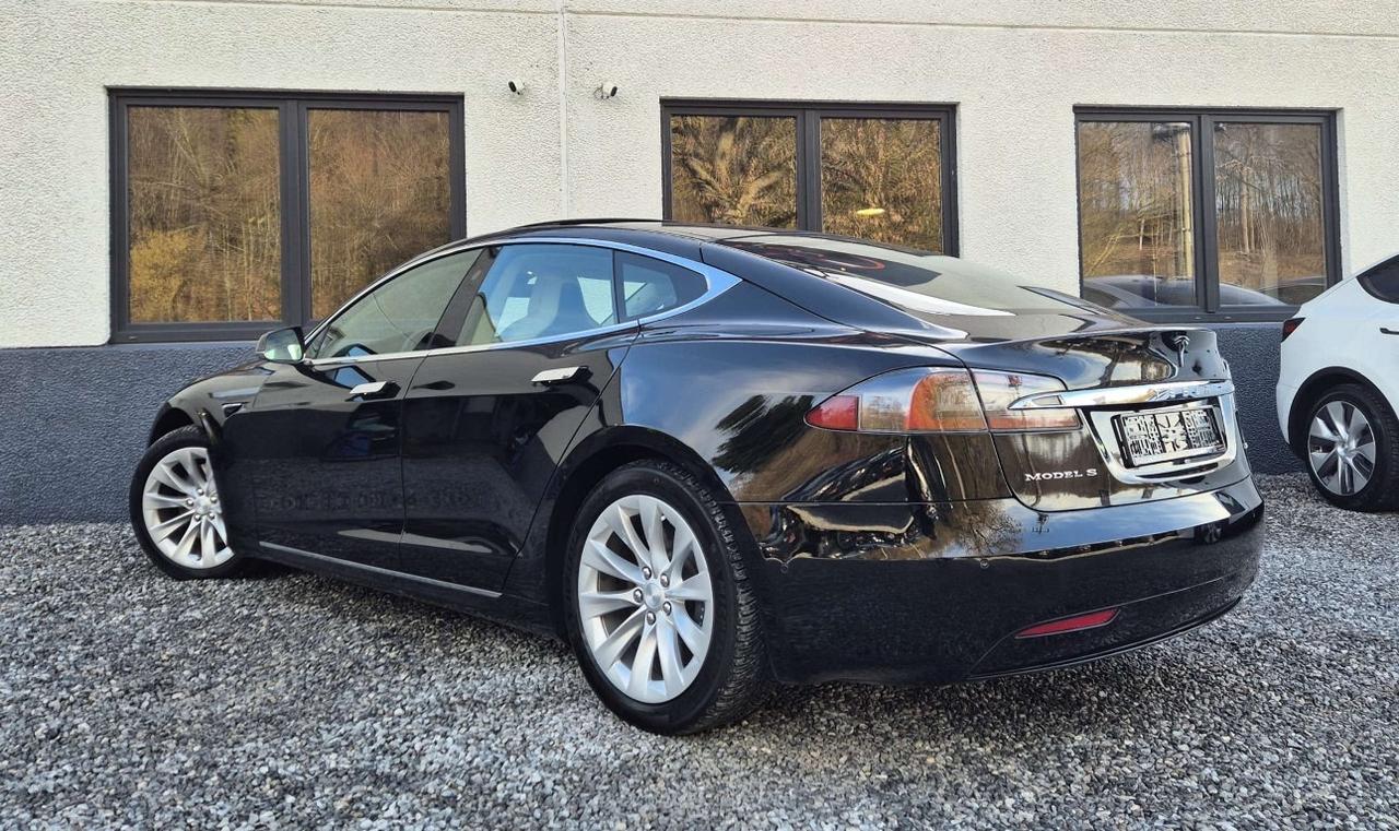 Tesla Model S 75D