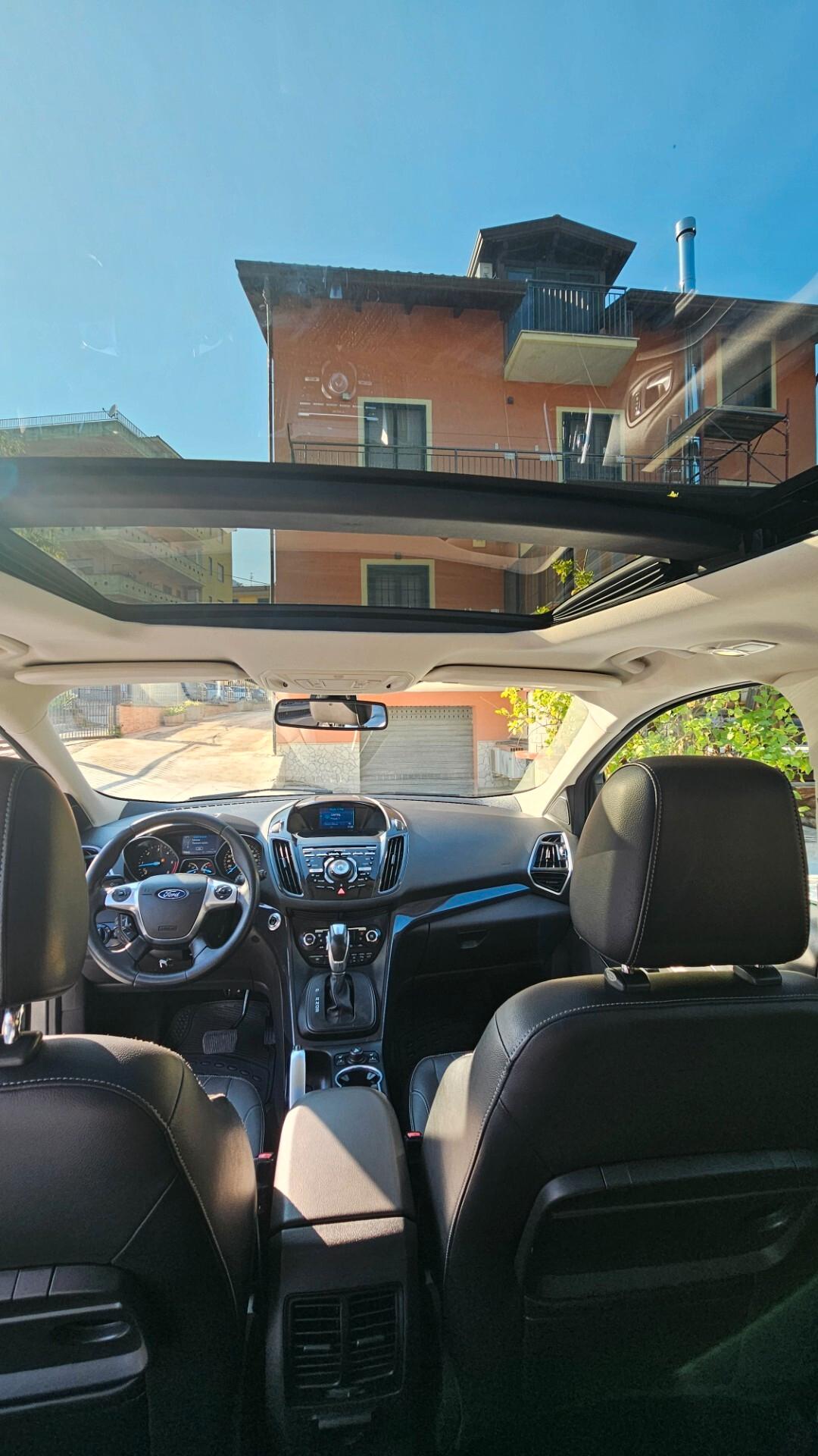 Ford Kuga 2.0 TDCI 163 CV 4WD Powershift Titanium