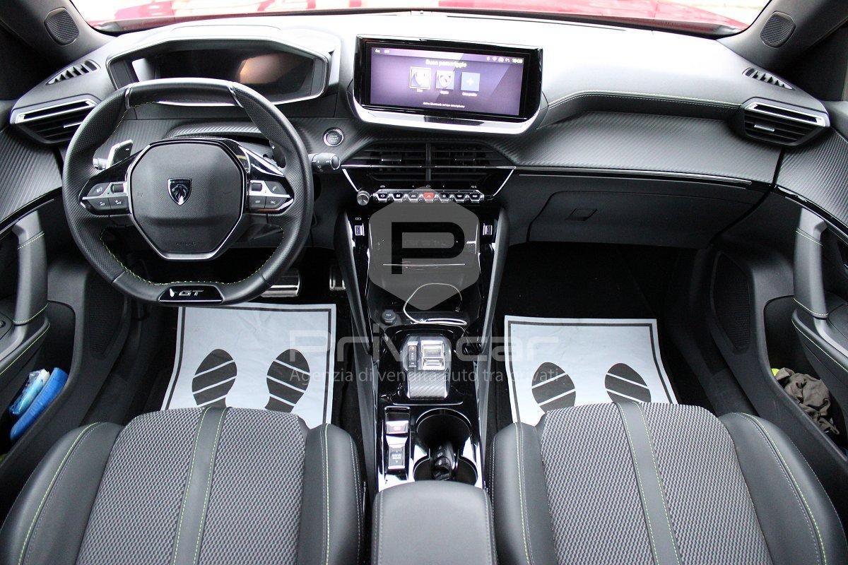 PEUGEOT 2008 BlueHDi 130 S&S EAT8 GT