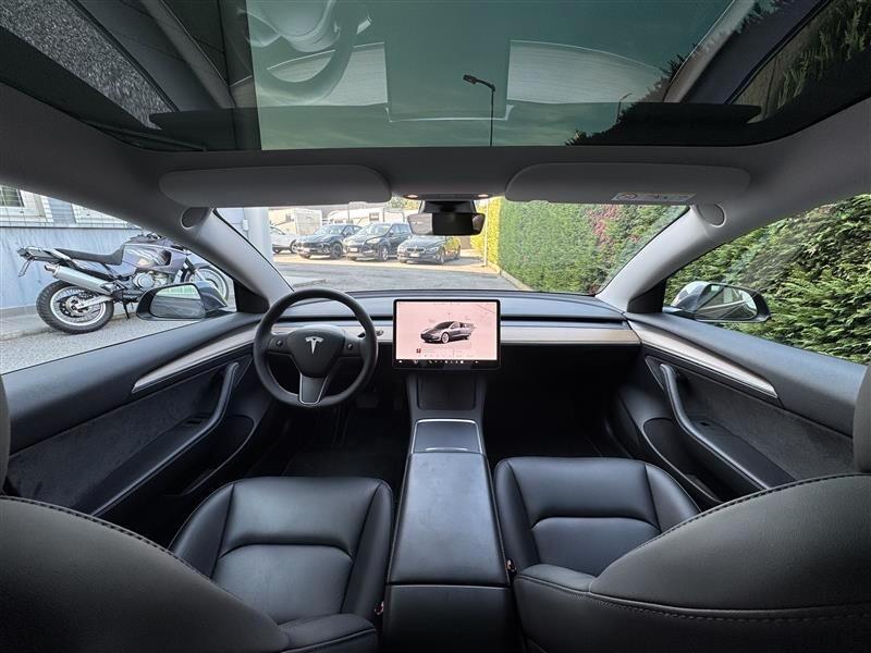 Tesla Model 3 RWD