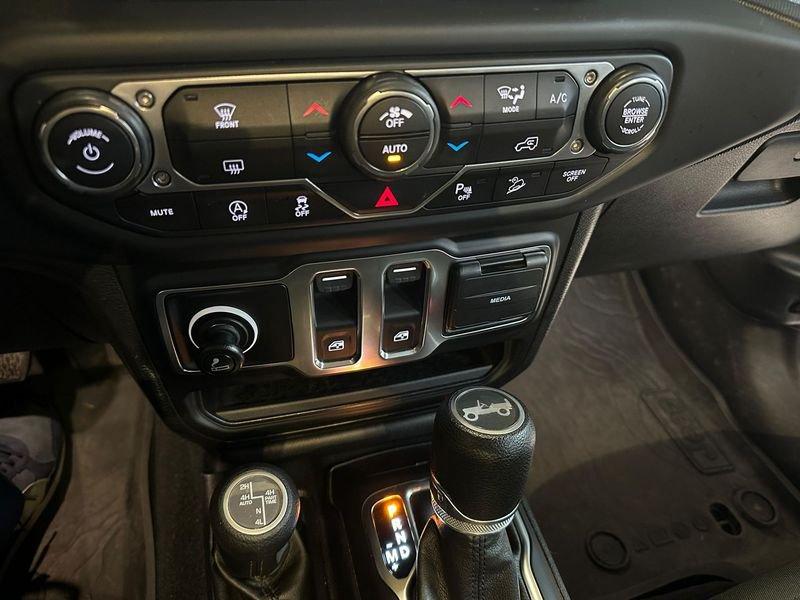 Jeep Wrangler Wrangler 2.2 Mjt II Sahara aut. | HARD TOP