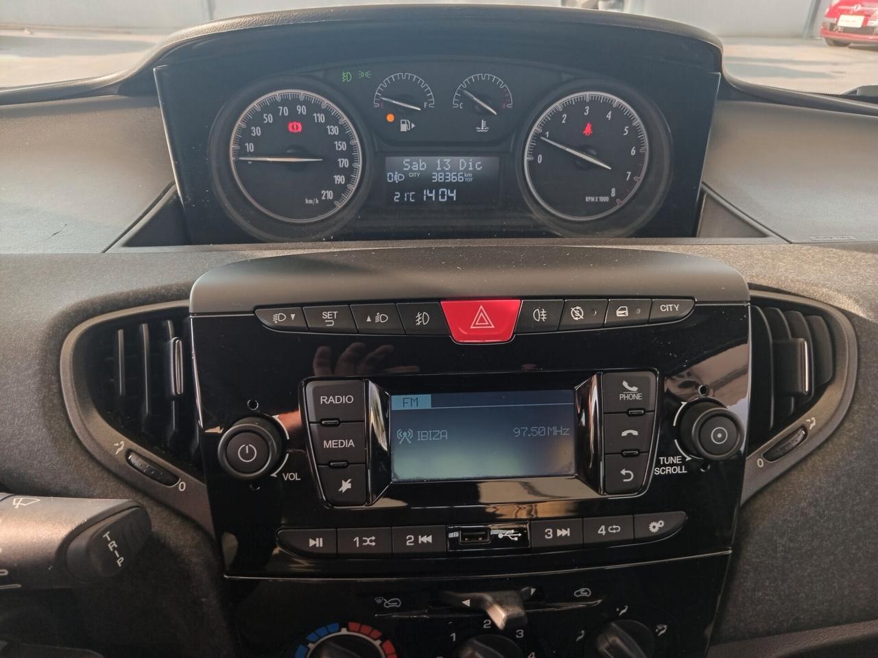 Ypsilon 1.2 C.V 69 PER NEO PATENTATI COME NUOVA