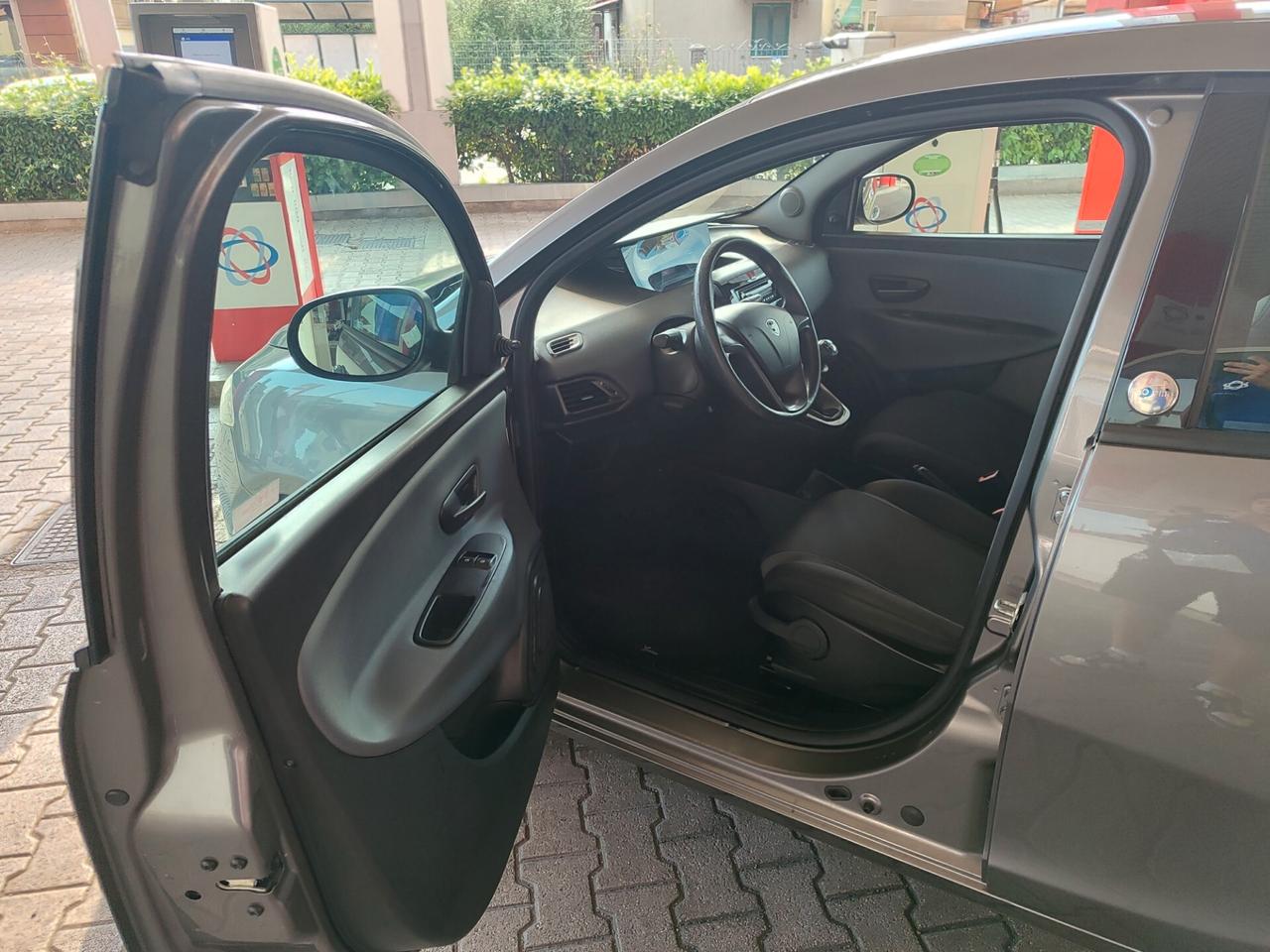 Lancia Ypsilon 1.2 GPL EURO 6 ANNO 2017 ECOCHIC GOLD