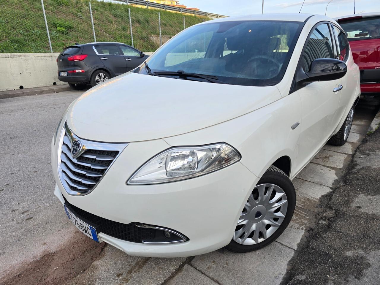 Lancia Ypsilon 1.3 MJT 16V 95 CV 5 porte S&S Elefa