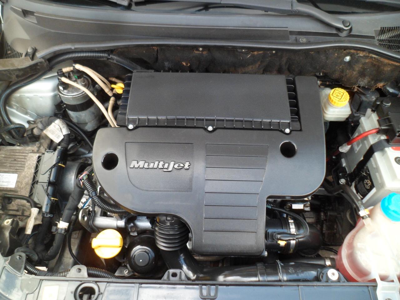 FIAT Grande Punto 1.3mlt 75cv 5p ful optional 06