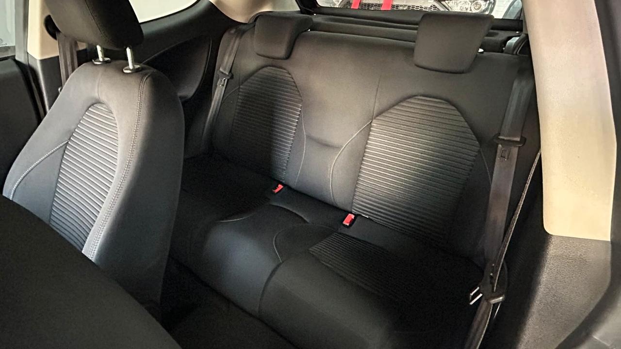 Alfa Romeo MiTo 1.4 105 CV M.air S&S Distinctive