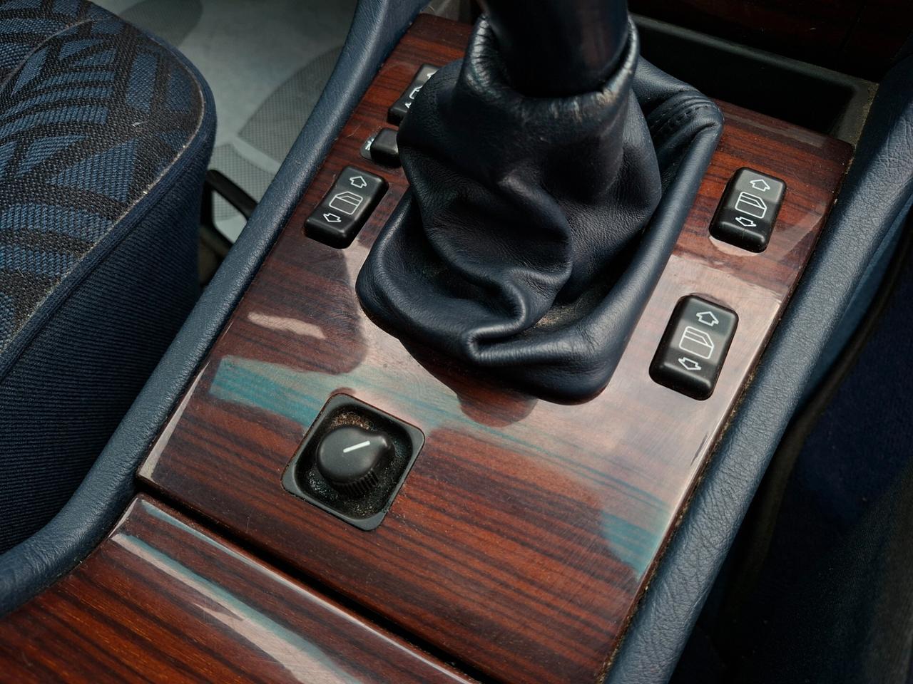 Mercedes-benz C 200 Elegance *UNICO PROPRIETARIO*