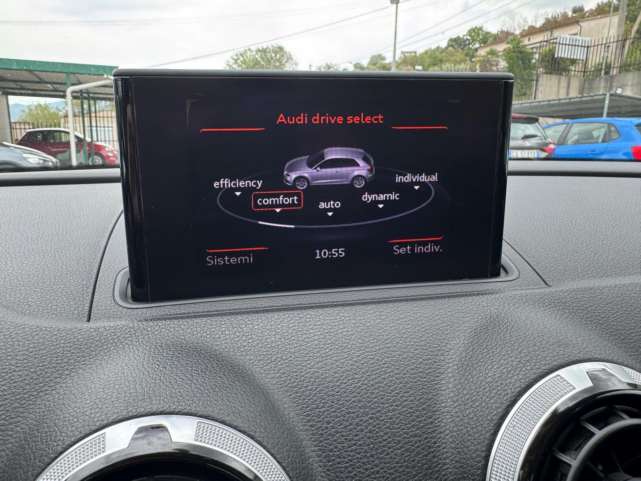 Audi A3 1.6 TDI 105cv AMBITON/2013