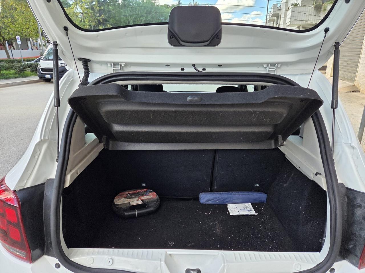 DACIA SANDERO 1.5 DCi 75CV UNICO PROPRIETARIO 2019