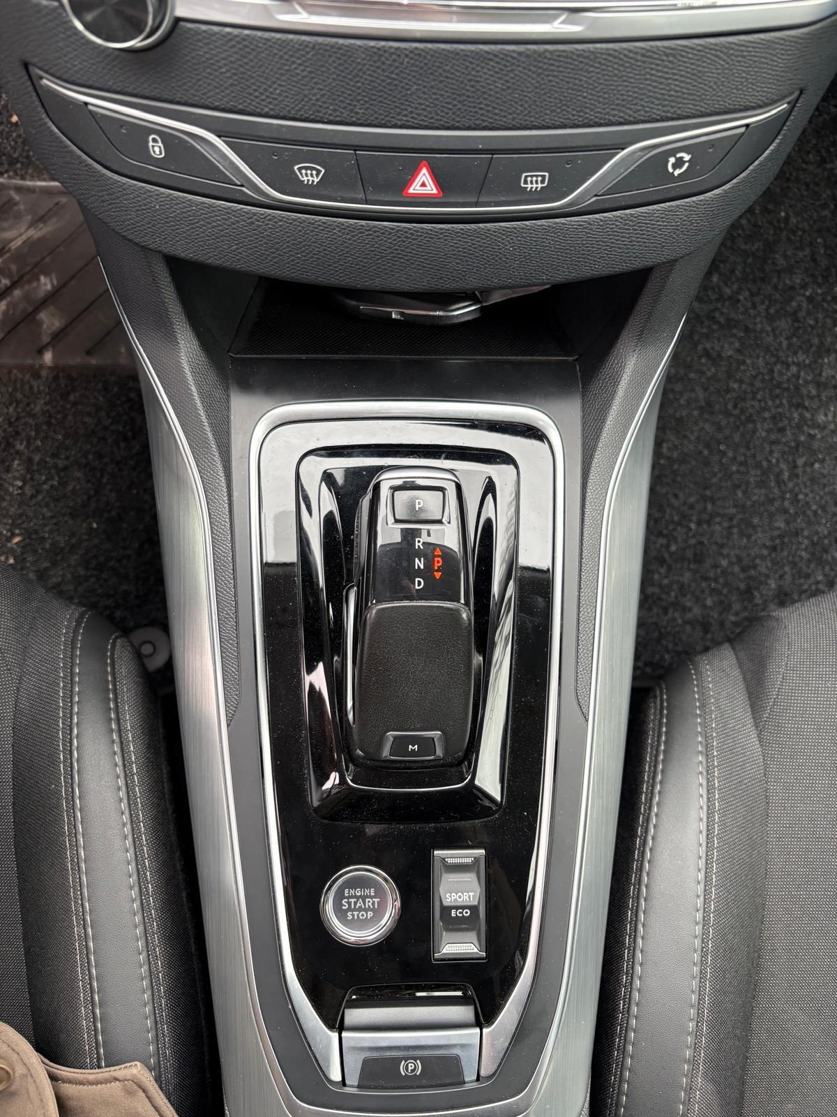 Peugeot 308 diesel 1.5 FULLOPTIONAL