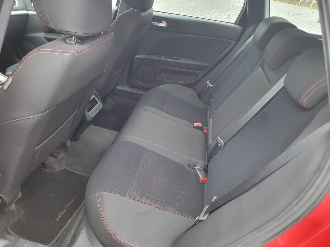 Alfa Romeo 159 2.0 JTDm Sportwagon Distinctive