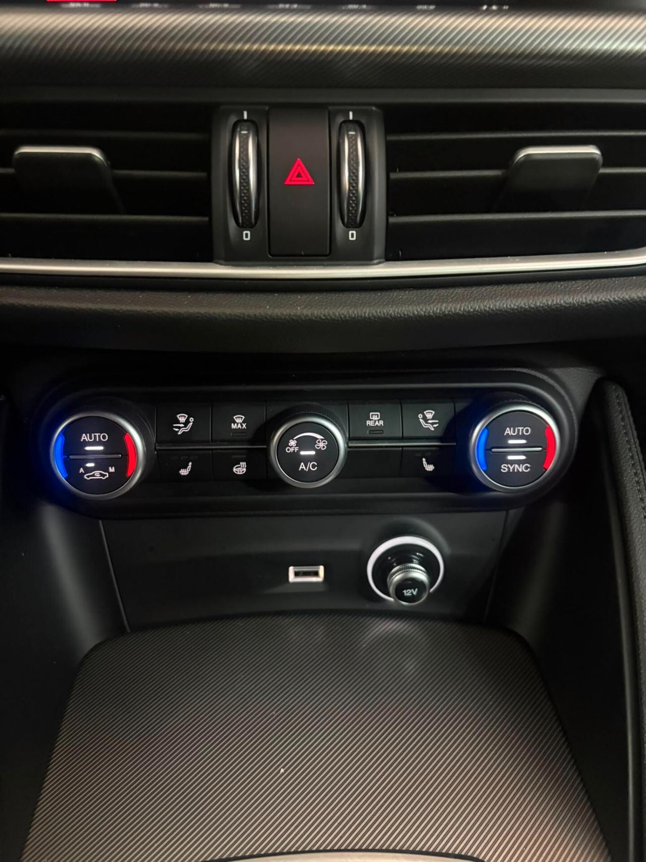 Alfa Romeo Stelvio Veloce Nero vulcano Total black