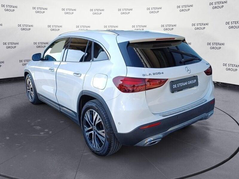 Mercedes-Benz GLA GLA 200 d 4matic Progressive Advanced Plus