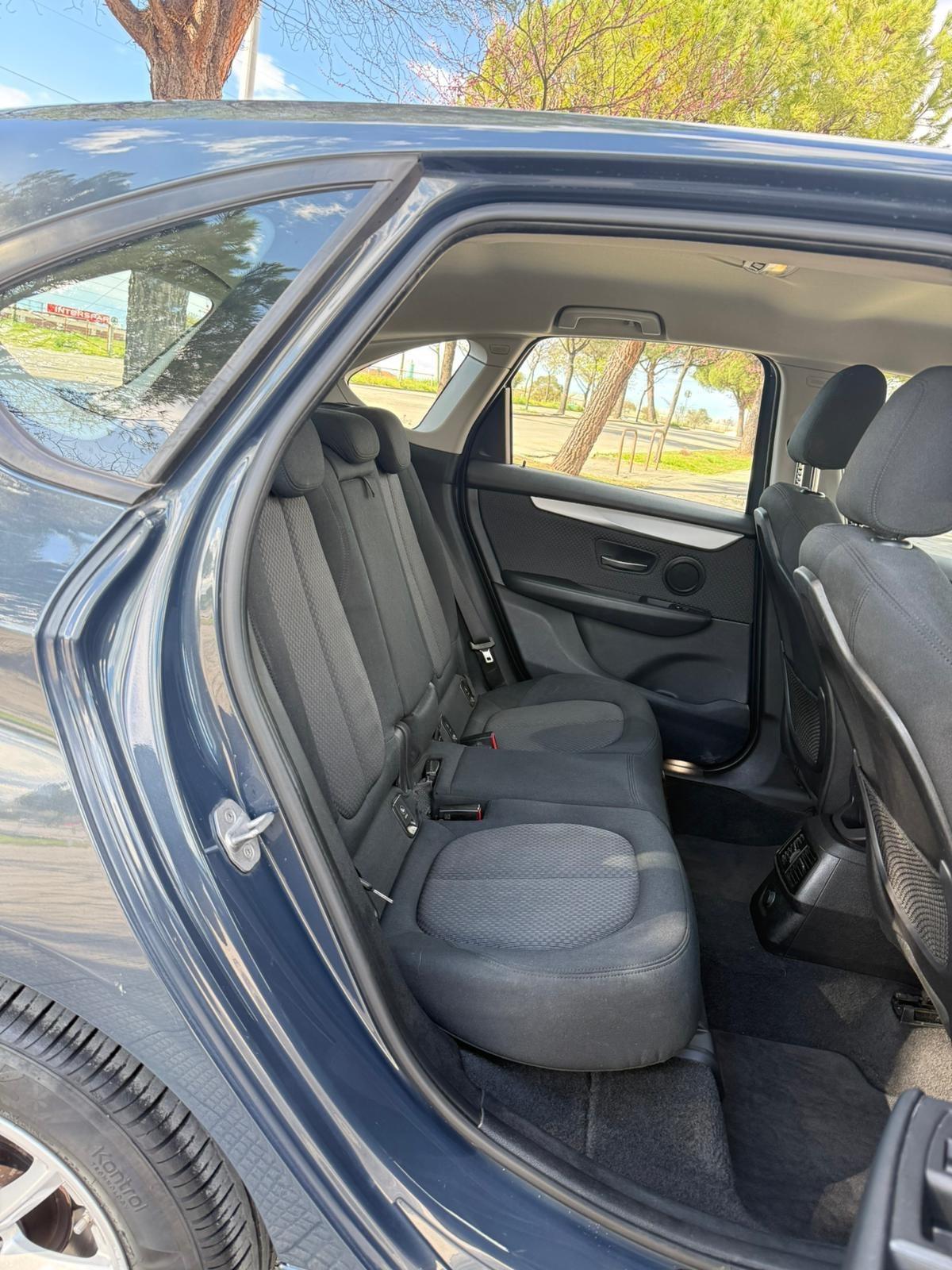 Bmw 2er Active Tourer 218d Advantage