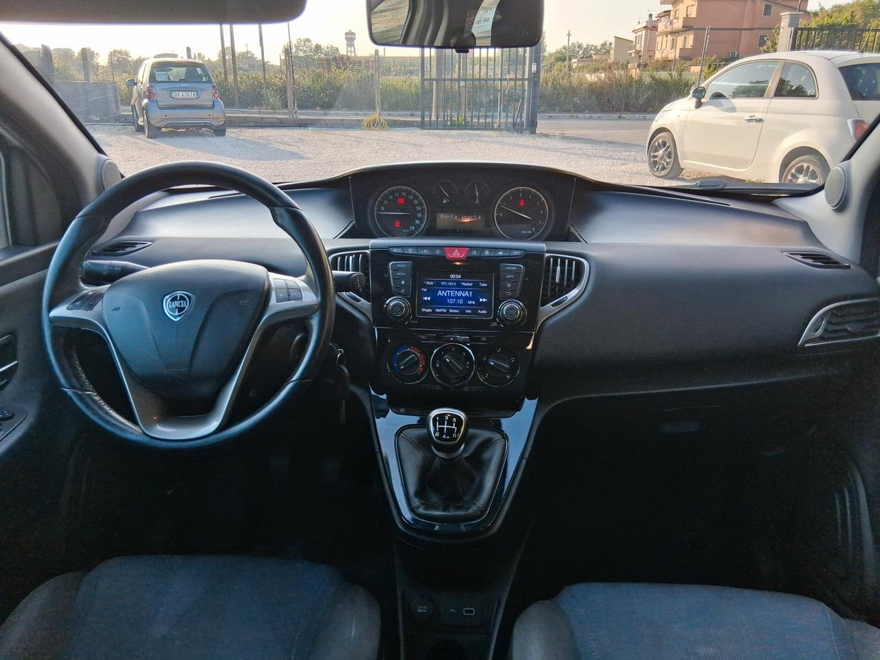 Lancia Ypsilon 1.2 69 CV 5 porte Platinum