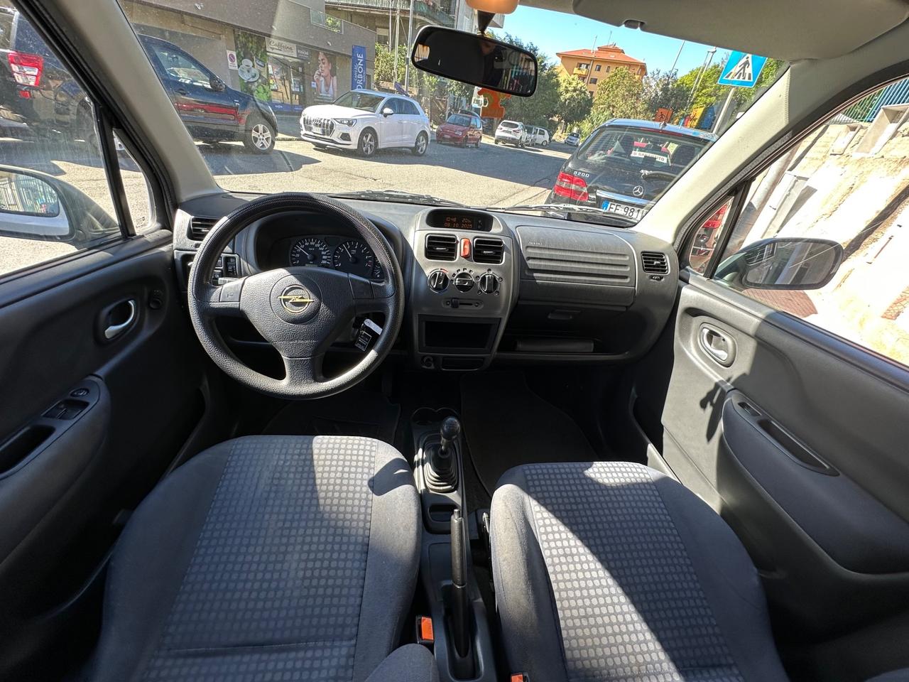 Opel Agila 1.2 16V 'Njoy