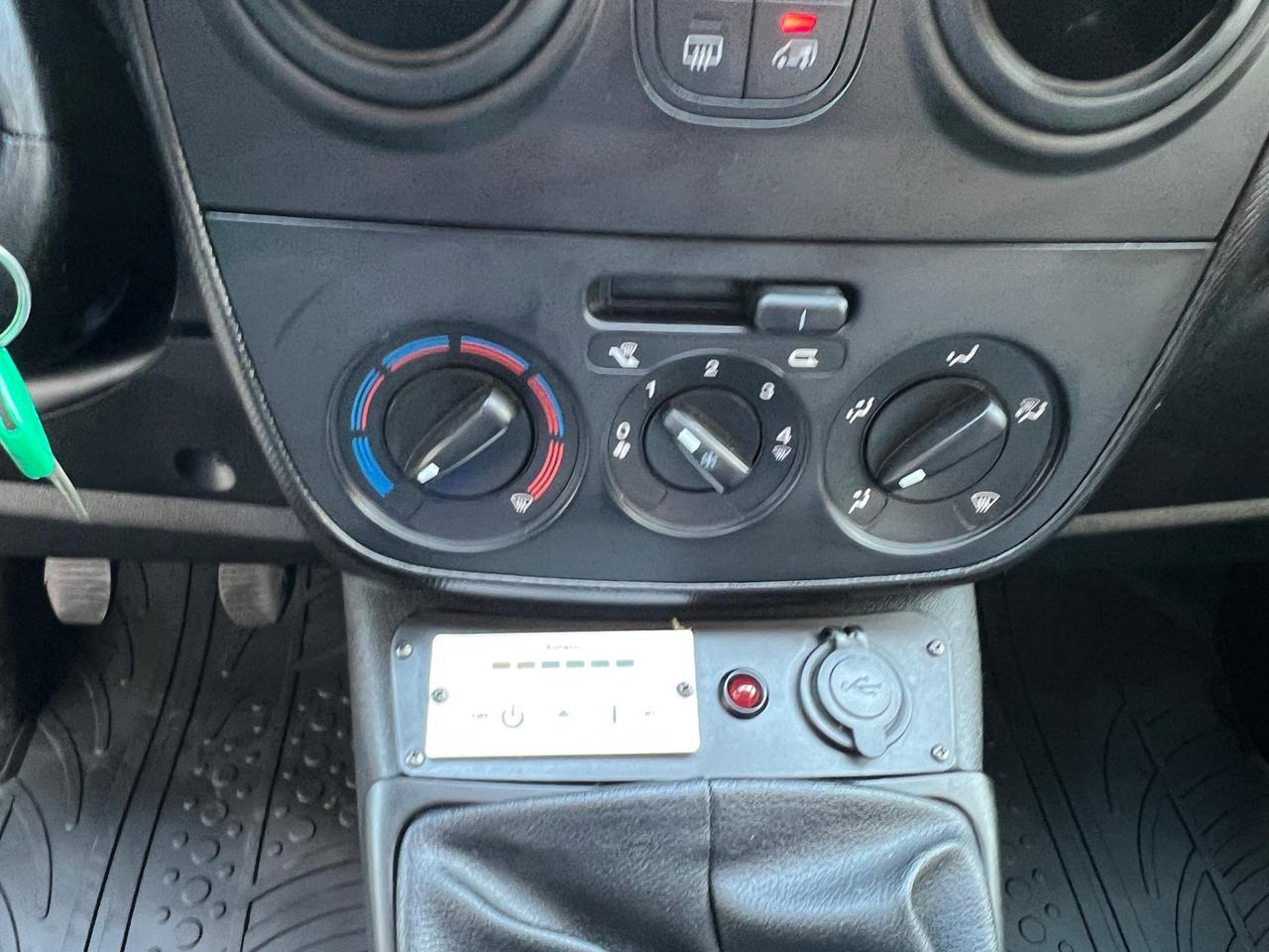 Fiat Fiorino 1.3 MJT 95CV Cargo Adventure