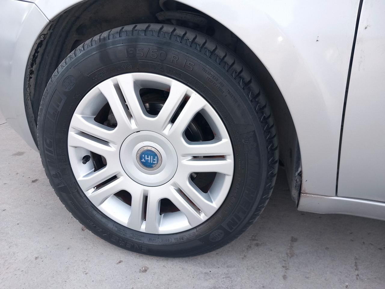 Fiat Idea 1.4 16V Dynamic KM 130000