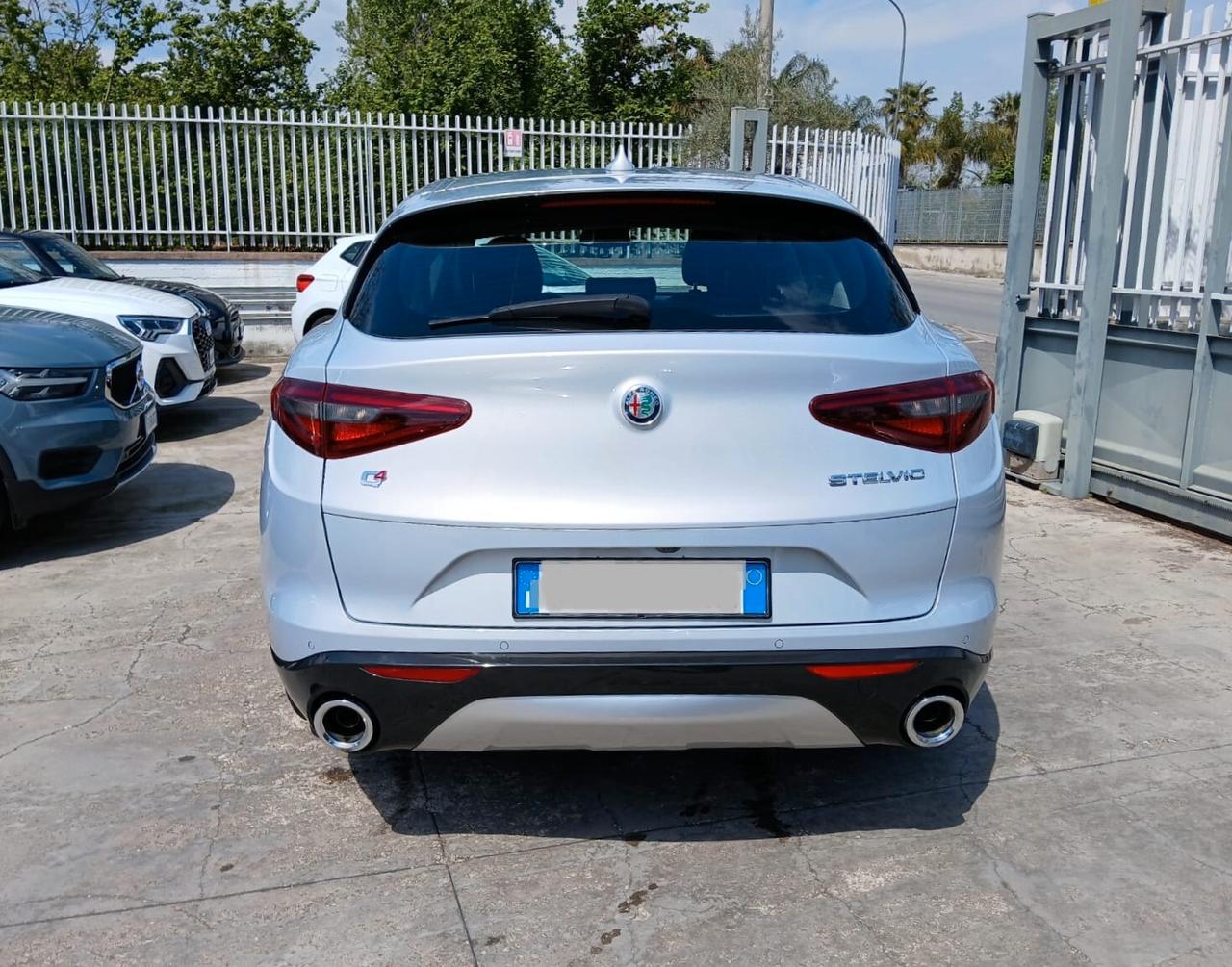 Alfa Romeo Stelvio 2.2 Turbodiesel 190 CV AT8 RWD Business