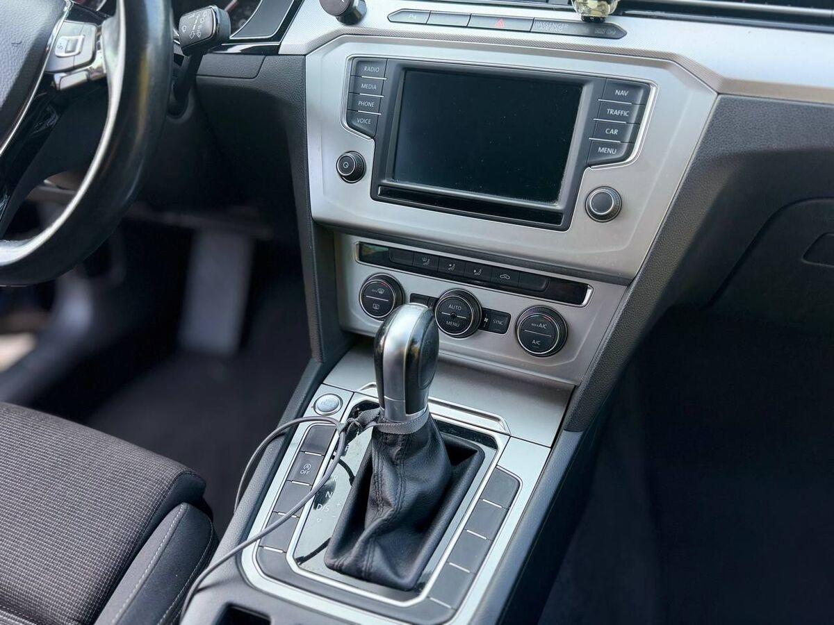 Volkswagen Passat 2.0 tdi Comfortline 150cv dsg