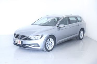 VOLKSWAGEN Passat Variant 2.0 TDI SCR EVO DSG Business Fari LED/Park Pilot