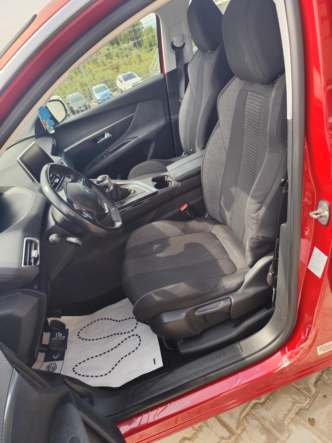Peugeot 3008 BlueHDi 120 S&S Business